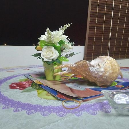 Appartamento Chez Bablou Grand Baie Esterno foto