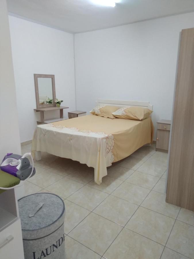 Appartamento Chez Bablou Grand Baie Esterno foto